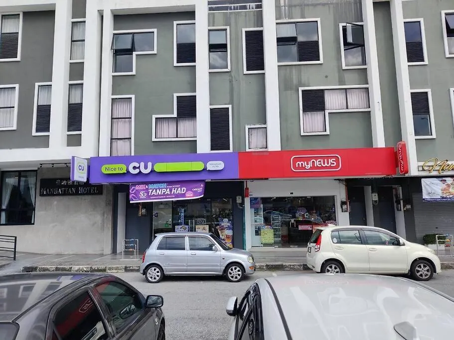 Apartment B3 Superb Poolview Manhattan Waterpark Homestay Ipoh4-8Pax Netflix