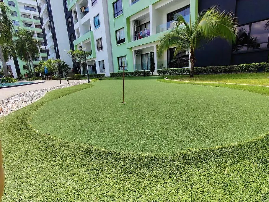 B3 Superb Poolview Manhattan Waterpark Homestay Ipoh4-8Pax Netflix 0*, Ipoh