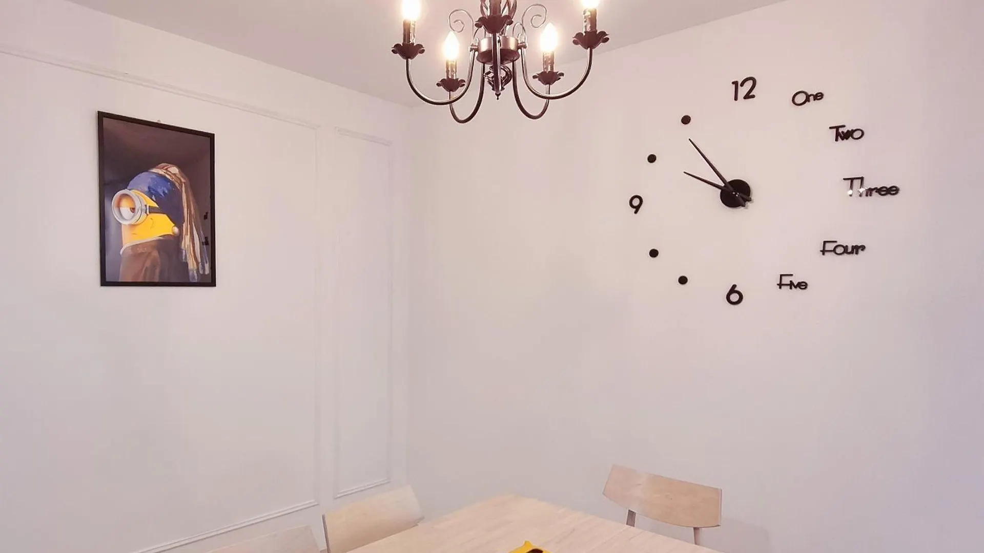 Apartment B3 Superb Poolview Manhattan Waterpark Homestay Ipoh4-8Pax Netflix